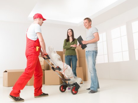 Efficient loading of a moving van for transport
